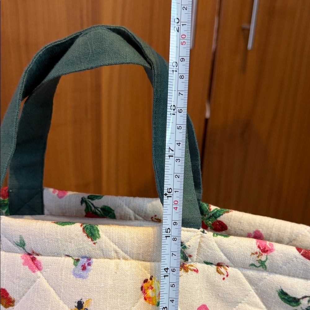 SOLD OUT New Anthropologie Floral Quilted Tote - Cream and Green - Picture 7 of 7
